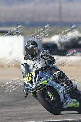 media/Sep-20-2025-Race Pace (Sat) [[d4e1b33f4d]]/Verified/Turn 2 (920am)/